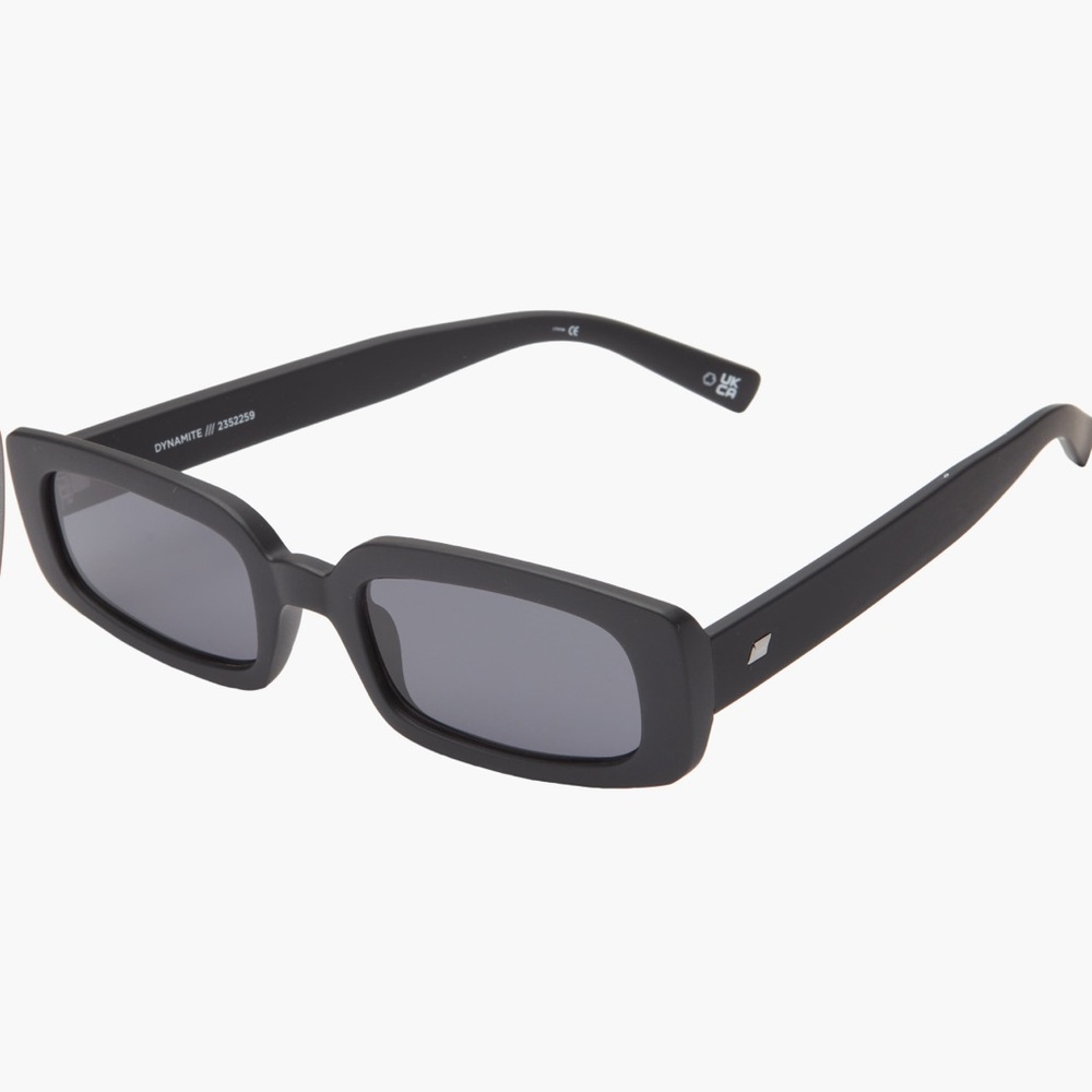 Le Specs Dynamite 52mm Rectangular Sunglasses Matte Black